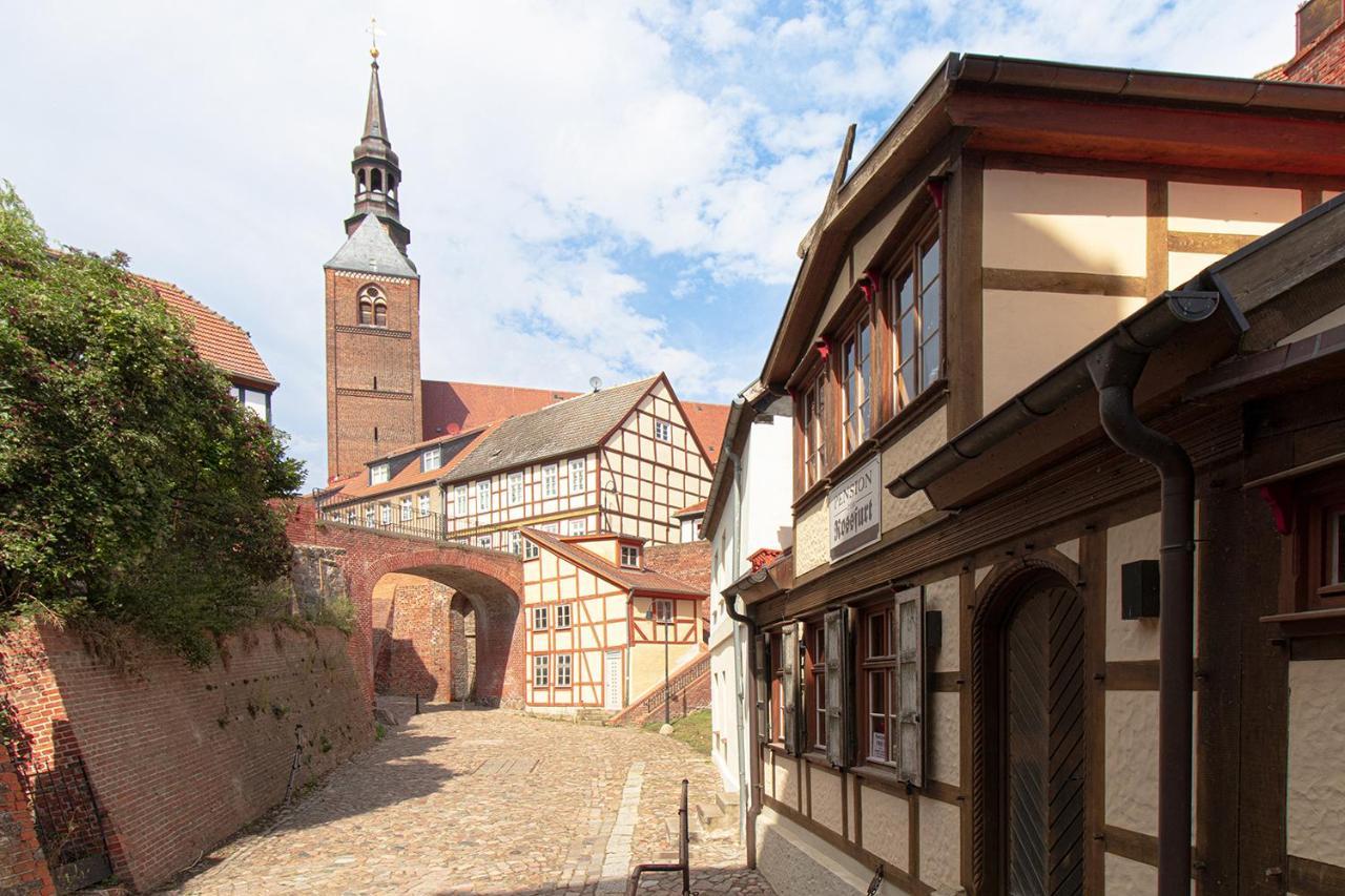 Ferienhaus Zur Rossfurt Tangermuende Exterior photo